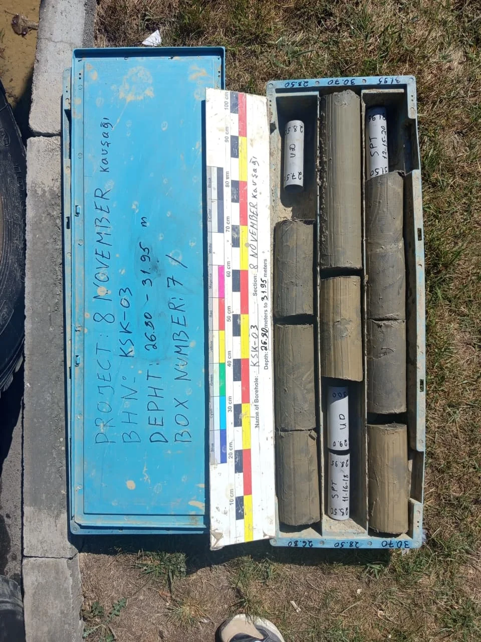 8  noyabr prospektinin Ramiz Quliyev küçəsi ilə kəsişməsində müxtəlif səviyyəli yol ötürücülərin tikintisinin layihələndirilməsi